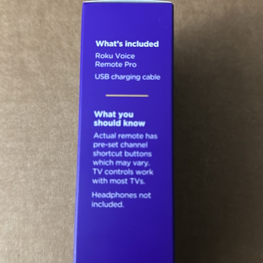 Roku Voice Remote Pro Rechargeable Netflix AppleTV+ Disney+ Paramount+ Brand New - Picture 3 of 4